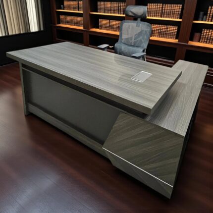 datorgaldi un biroja galdi