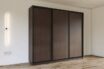 Skapis ar 3 bīdāmām durvīm 250/240/60 cm,"venge+black matte"+2 atvilktnes