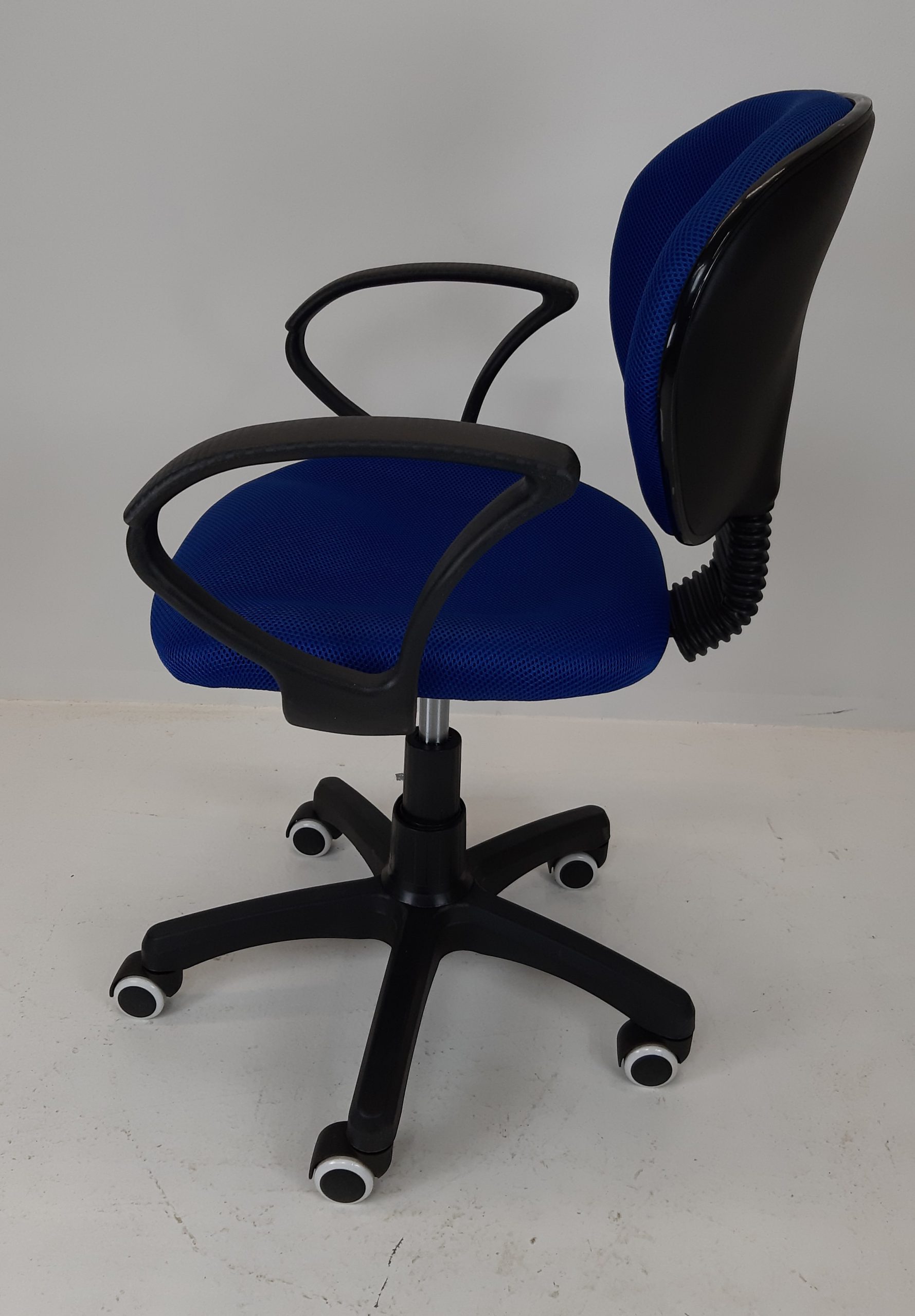 Biroja krēsls "C16-3"
